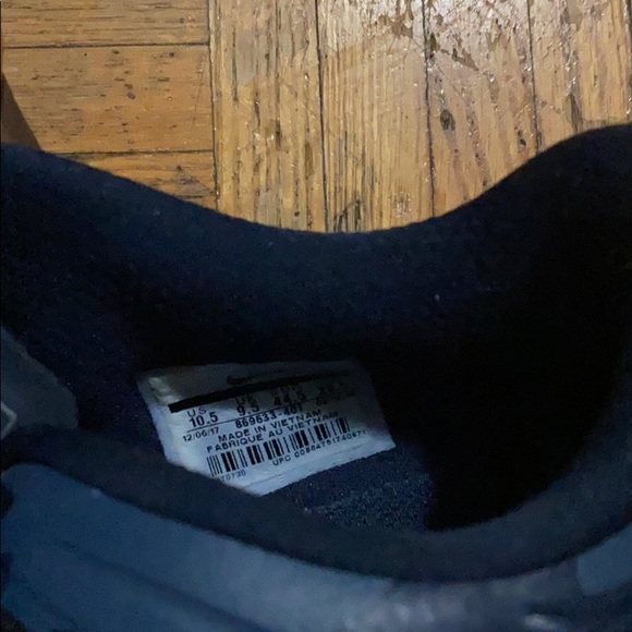 Shoes - Picture 4 of 4